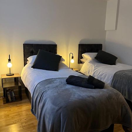 Cozy 1 Bedroom Basement Flat London Ngoại thất bức ảnh