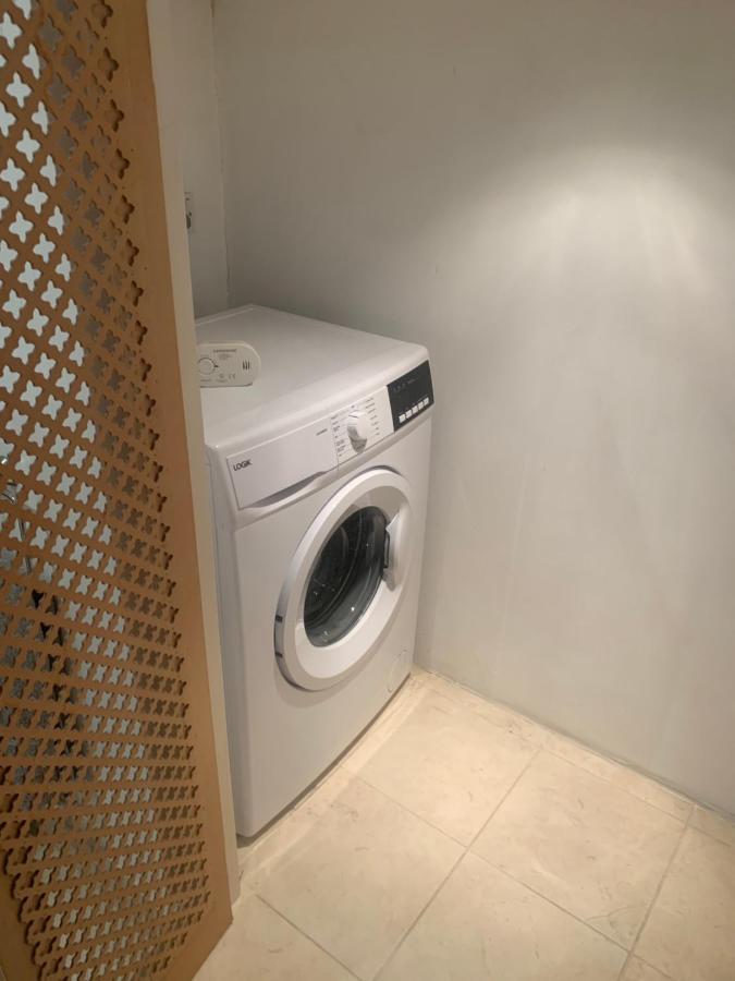 Cozy 1 Bedroom Basement Flat London Ngoại thất bức ảnh